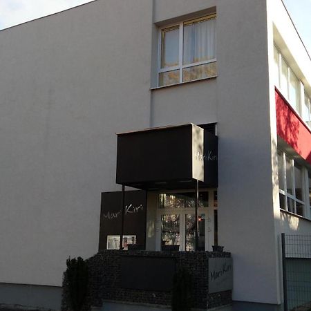 Mari Kiri Penzion Bratislava Ngoại thất bức ảnh