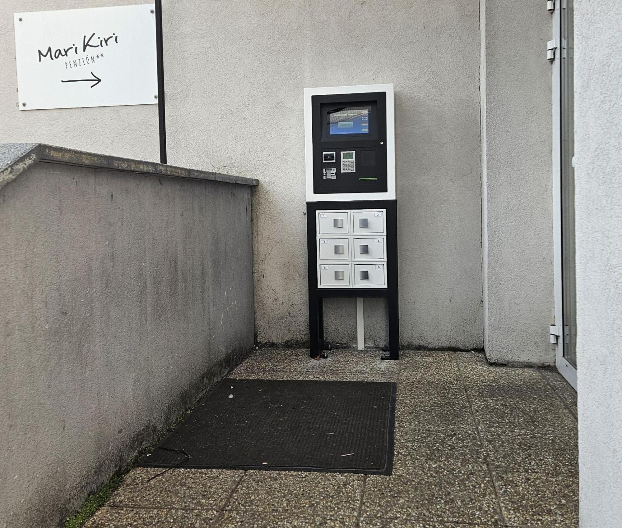 Mari Kiri Penzion Bratislava Ngoại thất bức ảnh