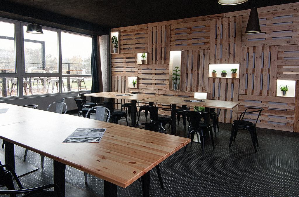 Mari Kiri Penzion Bratislava Ngoại thất bức ảnh